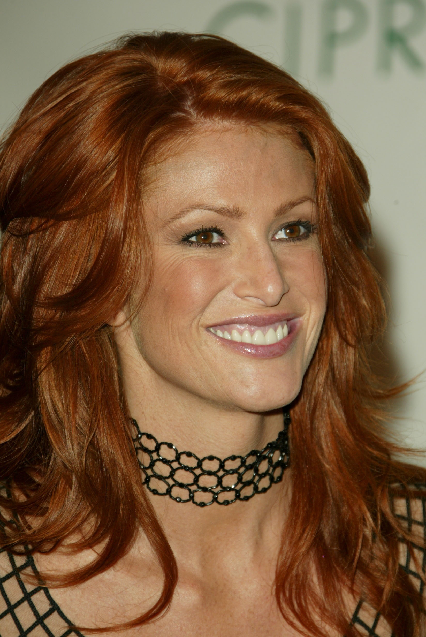 Angie Everhart / #13533.